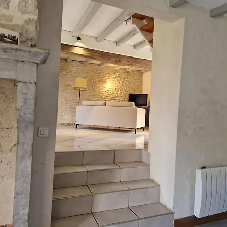 Gite Les Frenes Avec Pre Dans Joli Hameau Vermenton Exterior photo