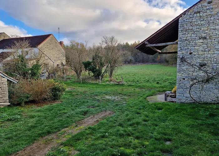 Gite Les Frenes Avec Pre Dans Joli Hameau